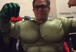 Nuovo film degli Avengers, Mark Ruffalo spoilera il titolo e viene ‘licenziato’