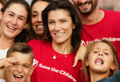 Elisa è diventata ambasciatrice di Save the Children