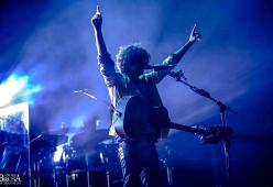 Sfoglia la gallery del Non Abbiamo Armi Tour di Ermal Meta
