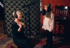 Mamma e figlia cantano insieme, il dolcissimo duetto tra P!nk e Willow