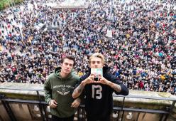 Un bagno di folla a Milano per l'instore  di Benji & Fede