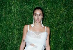 Oops, I did it again: la figlia di Madonna e le gambe non depilate