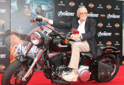 È morto Stan Lee, il creatore dei supereroi Marvel