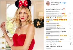Chiara Ferragni è la madrina di Topolino per i suoi 90 anni: guarda le foto