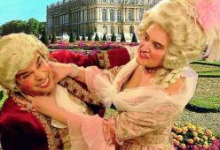 “Sensualità a Corte 2018”: tornano in TV le avventure di Jean Claude e Madre 
