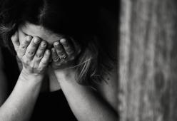 Violenza sulle donne: approvato il “Codice Rosso” per accorciare i tempi della giustizia
