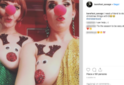 Ecco la tendenza sexy per gli addobbi di Natale: i seni-renna