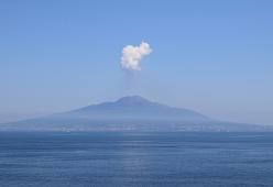 Vesuvio, in caso di eruzione gli abitanti di Pompei andrebbero in Sardegna