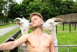 Ecco il calendario 2019 degli agricoltori irlandesi... in versione sexy (o quasi)
