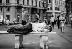 New York assume 200 volontari per dormire in strada come senzatetto