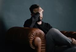 Gli uomini soffrono il dolore più delle donne: lo confermerebbe la scienza