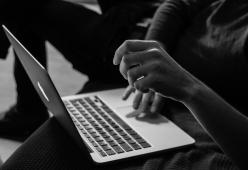Shock in Salento: famiglia dipendente da internet non usciva di casa da oltre due anni e viveva nel degrado