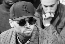 Chris Brown è stato rilasciato: vuole fare causa per calunnia alla ragazza che lo accusa di stupro