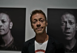 Rocco Siffredi ha vinto 3 Oscar del Porno: "Non conta il quanto, ma il come"