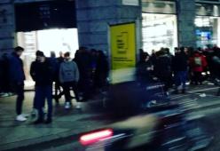 Ressa per un paio di scarpe a Milano: interviene la polizia