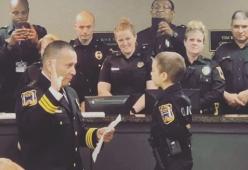 USA: bimba malata realizza il sogno di diventare poliziotto