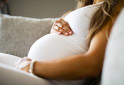 Le italiane sono le mamme più "vecchie" d’Europa