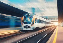 Beccati in treno senza biglietto: «Siamo terrapiattisti, non paghiamo»