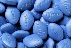 I fumi della fabbrica di Viagra rendono gli abitanti "focosi" in una città irlandese