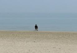 Dopo una vita in miniera, 90enne fa 60 km al giorno per ammirare il mare