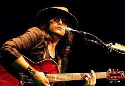 Gianluca Grignani registra il nuovo singolo “Sto tornando” negli studi di Pino Daniele