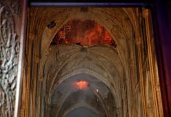 Notre Dame: le prime immagini dall'interno della Cattedrale 