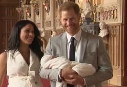 Royal baby: le prime immagini del primogenito di Meghan ed Harry