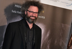 Simone Cristicchi torna dal vivo anche grazie a Sanremo