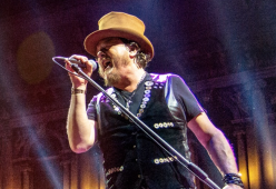 Zucchero festeggia il trentennale di “Oro, incenso e birra” con la ristampa dell’album