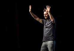 Cesare Cremonini festeggia 20 anni di carriera con un tour
