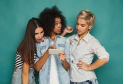 2 italiani su 3  comprano perché "lo ha detto l'influencer!"