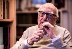 Addio ad Andrea Camilleri: lo scrittore siciliano aveva 94 anni