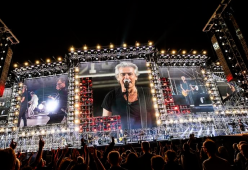 Ecco le prime dichiarazioni di Ligabue dopo l'inizio del tour