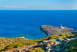 Isola greca cerca residenti per 500 euro al mese per 3 anni