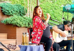 Alanis Morissette incinta a 45 anni: “Ormai non ci speravo più”