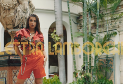 Elettra Lamborghini: ecco il video di "Tocame" tf. Pitbull e ChildsPlay 