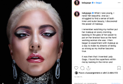Lady Gaga confessa: "Mi sentivo brutta, poi ho scoperto il trucco"