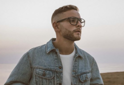Rocco Hunt si ritira dalle scene: “Troppe pressioni, non me la sento più di continuare”
