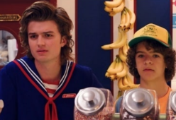 Steve di Stranger Things si dà alla musica: pubblicato il suo primo singolo "Roddy"