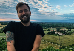 Cesare Cremonini: "L'amore è lo specchio dei nostri tempi"