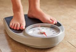 L’obesità accelera l’invecchiamento cerebrale negli over 60: lo rivela uno studio
