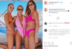 La foto delle sorelle Ferragni scatena gli haters: Chiara risponde così