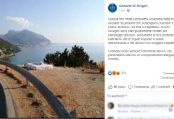 Sardegna, letto a bordo strada con vista panoramica: turisti multati