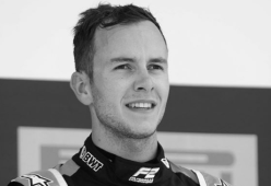 Tragedia in Formula 2, il 22enne Hubert muore in un terribile incidente