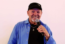 Vasco Rossi annuncia: "Nel 2020 mi dedicherò ai Festival Rock"