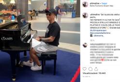 Ultimo: esibizione a sorpresa all'aeroporto di Fiumicino