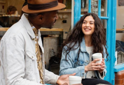Arriva la tazza da passeggio riutilizzabile fino a 132 volte