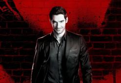 Sequestra un’intera classe e la obbliga a guardare la serie Lucifer
