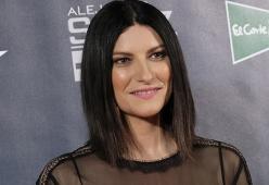 Laura Pausini racconta come parla dei medici eroi a sua figlia