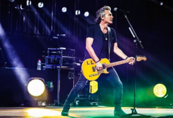 "Balliamo sul Mondo" è il musical con le canzoni di Ligabue